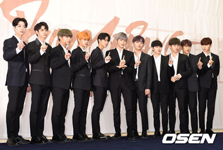 「Wanna One」、本日（21日）音楽番組収録のためチリへ