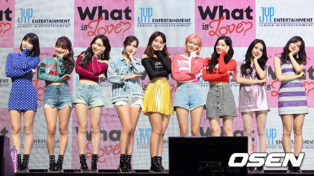 「TWICE」、バラエティ「ランニングマン」に完全体で出演へ＝16日に収録