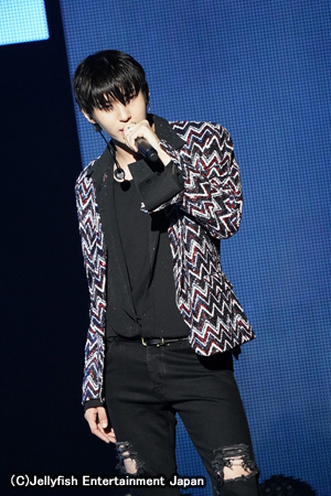 公演レポ】「VIXX」レオ、セクシーなパフォーマンスから圧巻の