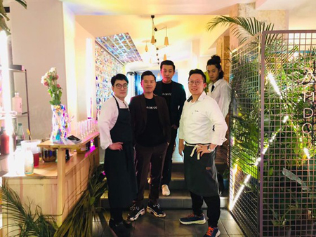 歌手チョン・ジュンヨンのレストラン、パリ初“ミシュラン一つ星”韓国人シェフとコラボ