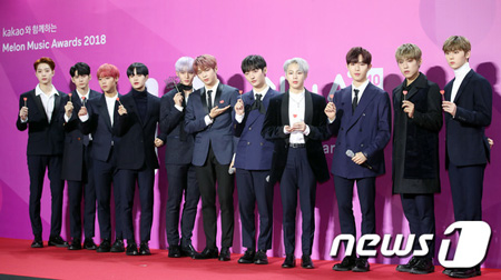 ＜2018MMA＞「Wanna One」、大賞（Best Record of the Year）を受賞で涙