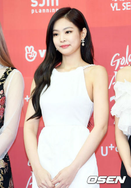 「BLACKPINK」JENNIE、2月ガールズグループ個人ブランド評判1位…2位「GFRIEND」ソウォン、3位「TWICE」ナヨン