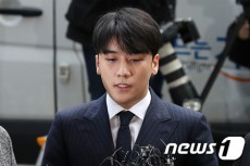 V.I（BIGBANG）、兵務庁が「入隊延期」を決定