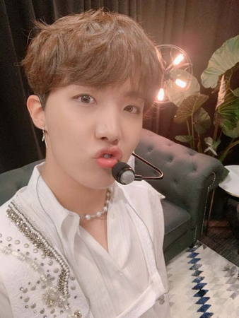 J-HOPE（防弾少年団）、SNSで「ARMY」に愛情たっぷりこめて感謝