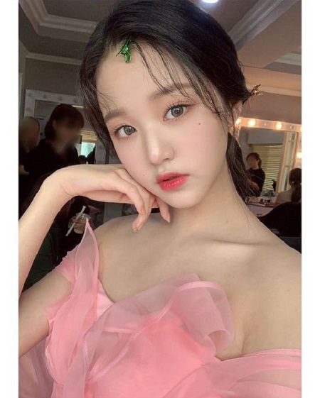 IZ*ONE」チャン・ウォニョン、末っ子でもビジュアルは「完成