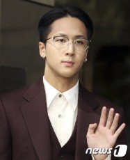 RAVI（VIXX）、”後輩と交際中”悪質なデマと誹謗コメントを公開…「このようなコメントに芸能人が傷つく」