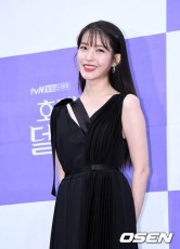 IU（アイユー）、低所得層のため果川市に1千万ウォン寄付