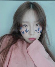 テヨン 少女時代 愛らしさに加え可愛い自撮り 視線集中 記事詳細 Infoseekニュース