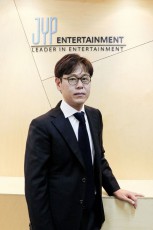 JYPのチョン・ウク代表、米ビルボード「2020 Indie Power Players」に選定…グローバル攻略を認められる