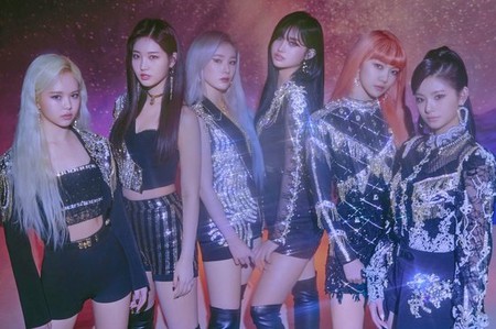 「EVERGLOW」の所属事務所、中国当局から処罰＝韓国軍慰問公演参加で