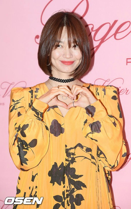 韓国 女優 シン・ミナ直筆サイン入りポラ 当選品 （2025年最新
