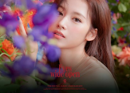 サナ（TWICE）、ニューアルバムのティザー公開 “惚れるしかない魅惑的な姿”