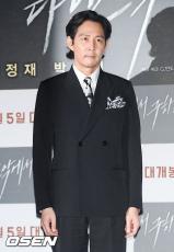 【公式】俳優イ・ジョンジェ、「飛べケ・チョンヨン」ぺ・ソンウの空席を埋めるか…「議論中でまだ決定されていない」