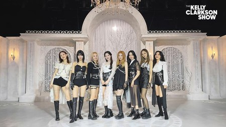 「TWICE」、米「ケリー・クラークソンショー」に出演…世界を捕らえたスペシャルな魅力