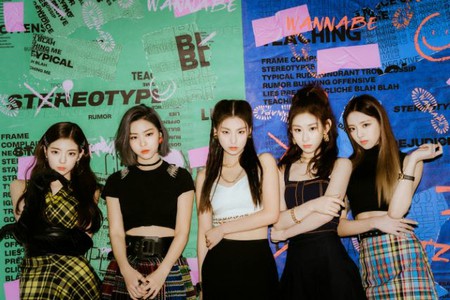 “第4世代フロントグループ”「ITZY」、2ndミニアルバム「IT’z ME」がSpotifyで全世界累積ストリーミング2億回突破