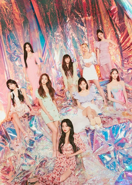 「TWICE」、新曲「Alcohol-Free」で“サマークイーン”を証明