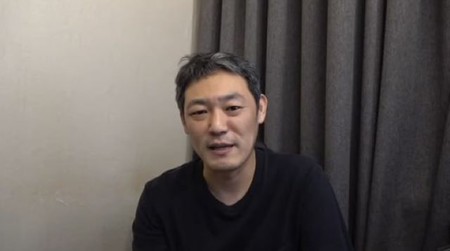 ハン・イェスルやユチョン（元JYJ）などの暴露をしたYouTuberキム・ヨンホ、涙で配信中止を宣言…「芸能部長」や「カロセロ研究所」など運営