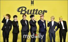 「BTS」がグラミー賞の舞台で着用した服をチャリティーオークションに出品