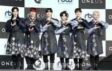 【フォト】「ONEUS」、6thミニアルバム「BLOOD MOON」発売記念ショーケースを開催