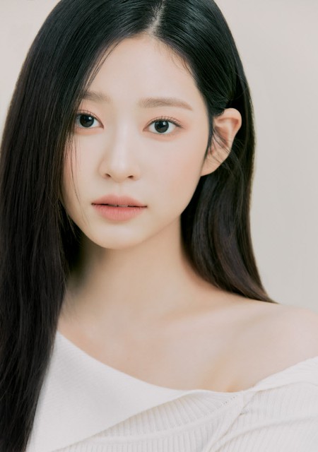 印象のデザイン 元「IZ*ONE」キム・ミンジュ、ビューティー番組MCに抜てき アイドル