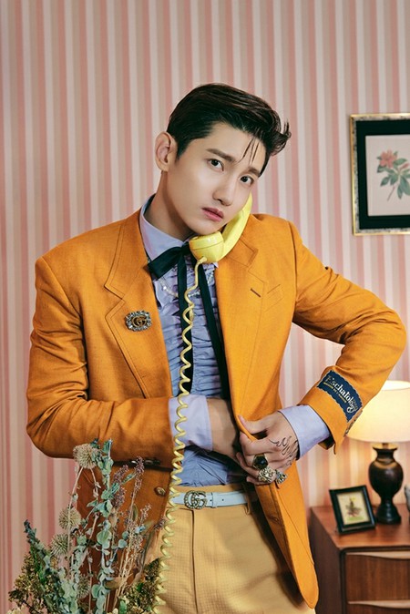 東方神起　2人　ユノ　チャンミン　CD 10枚　写真集　まとめ売り Amazon.co.jp: 東方神起 チャンミン、ユノ ユンホ 【 写真集