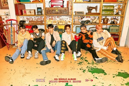 DONGKIZ」改め「DKZ」、完全体ビジュアルを公開｜Infoseekニュース