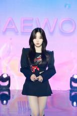 公式】「NMIXX」ヘウォン、足首を負傷…「『KCON』は一部のみに