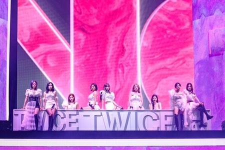 【公式】「TWICE」が“ユニット活動”でカムバック？…JYP側「近い将来公式にお知らせする」