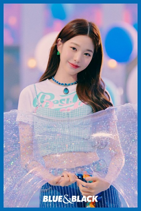 IVE」チャン・ウォニョン＆イソ、クールなビジュアル「BLUE ＆ BLACK