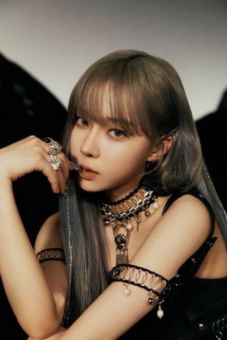 aespa Girls ウィンター まとめ売り Amazon.co.jp: aespa Winter Girls Photo Card Pack Special