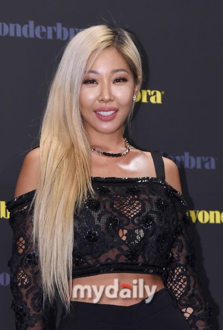 Jessi 