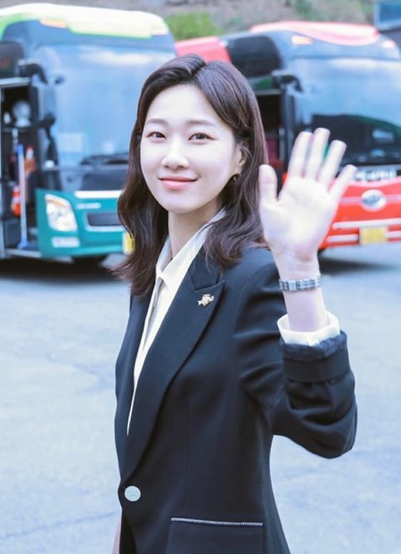 「ウ・ヨンウ」の女優ハ・ユンギョン、スヨン役で“春の日の日差し”のニックネームに「光栄だ、そんな人になりたい」