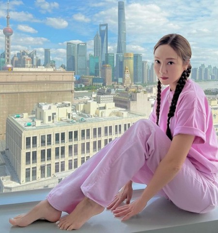 ジェシカ(元少女時代）、キュートなオールピンク姫スタイル…中国認証ショット公開
