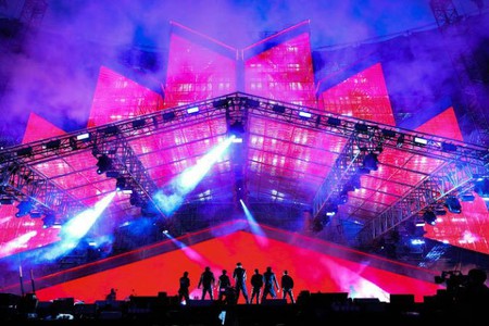 「BTS（防弾少年団）」、5万人が大合唱した釜山EXPO祈願公演…多様化を象徴するARMYたちが集結