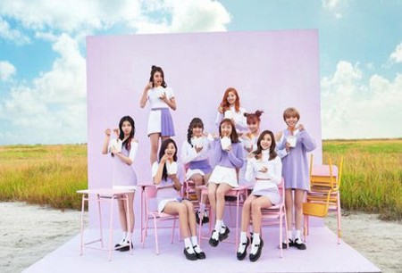 「TWICE」ジョンヨン、グループ7周年を祝福 「あなたたちに出会えて幸せ」