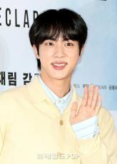 「BTS」JIN、イ・ヨンジとのタッチ解明「握ったのではない」