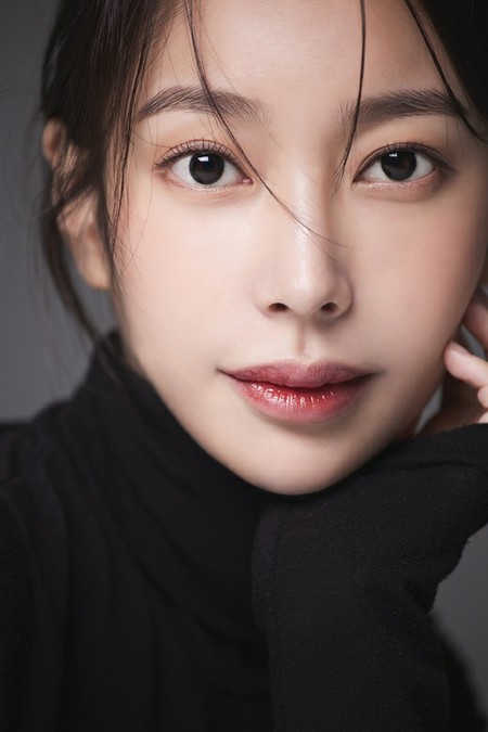 【公式】女優キム・ミンジ、ZEMMIX C＆Bと専属契約を締結…事務所「支援を惜しまない」