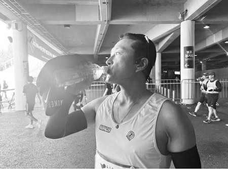 俳優チン・テヒョン、マラソン完走「すべての筋肉が感じられる苦痛を経験」