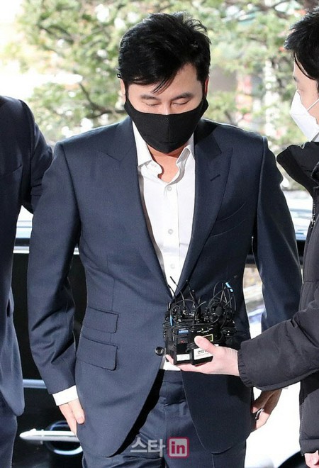 “B.Iの麻薬捜査もみ消し疑惑”ヤン・ヒョンソク元YG代表、一審「無罪」