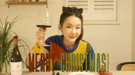 「Davichi」イ・ヘリは新婚、カン・ミンギョンは“一人酒”？…「一つも寂しくないクリスマス」