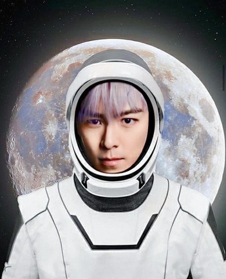 「BIGBANG」T.O.P、宇宙飛行士に変身した姿で新年のあいさつ