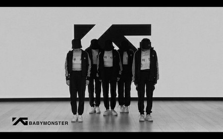 “YGの新人ガールズグループ”「BABYMONSTER」、大迫力のダンスパフォーマンス公開！
