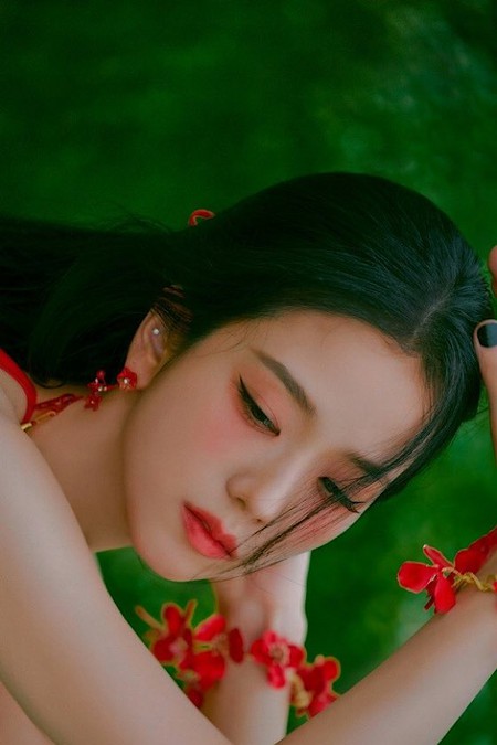 「BLACKPINK」JISOO、初のソロアルバム1日で87万枚販売…「K-POP女性ソロ新記録」