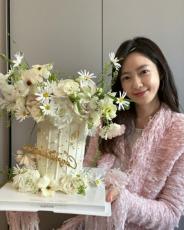 女優イ・ヨウォン、現在女子大生のママ…信じがたい”エンドレス”童顔美貌