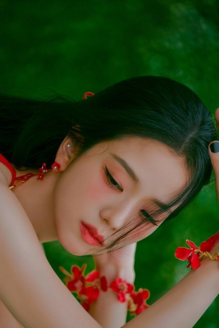 K-POP・アジア BLACKPINK Jisoo Me Flower 公式】「BLACKPINK」JISOO、「FLOWER」米ビルボードグローバル200で2位
