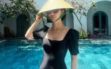 「Brave Girls」ユナ、”完全体”カムバック前の近況＝ブラック水着＆個性的な帽子で夏先取り