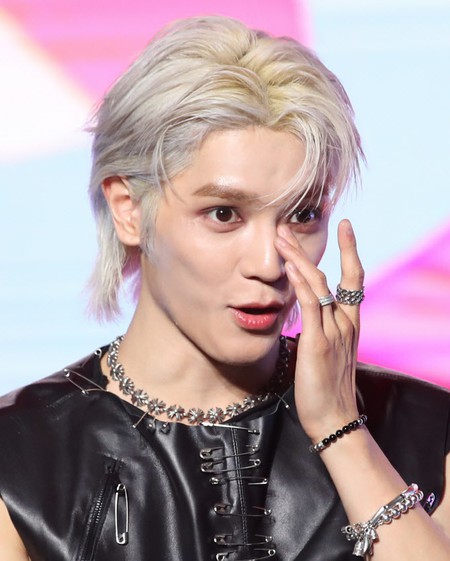 NCT」テヨン、ソロデビューショーケースで涙…「多くのことが頭をよぎっ