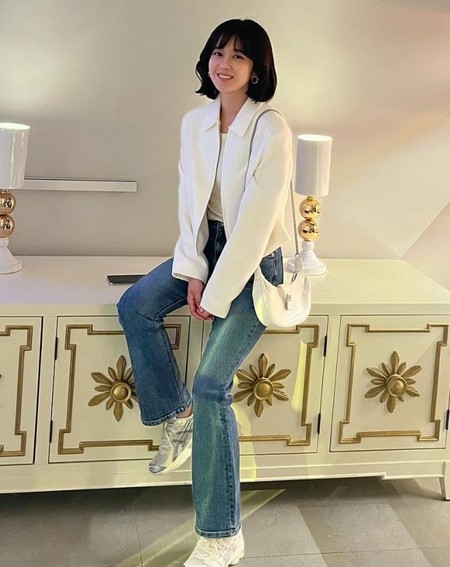 女優チャン・ナラ、40代には見えない美貌…キュートな笑顔で近況公開
