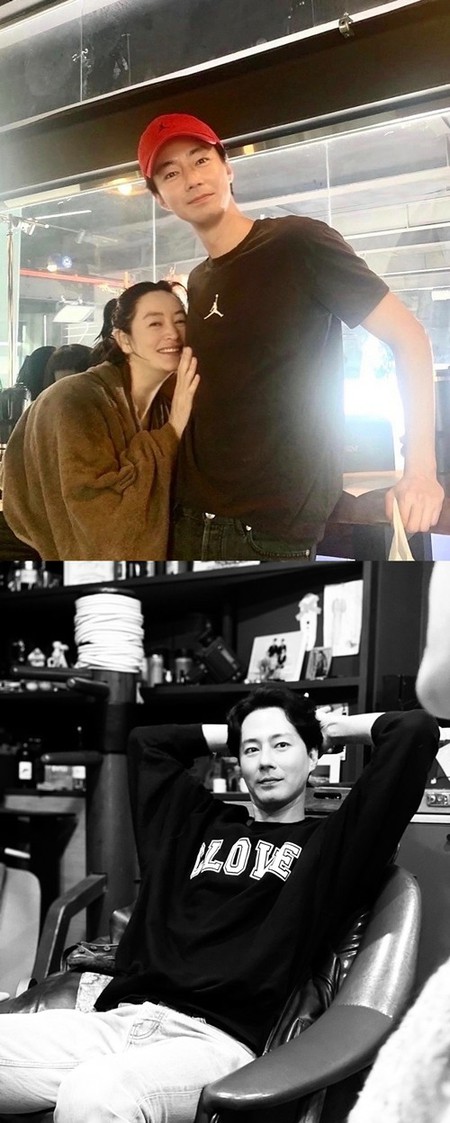 女優キム・ヘス、“かわいい後輩” チョ・インソンとの写真公開…映画「密輸」で共演