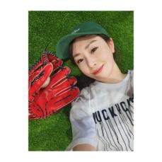 「最強野球」の大ファン女優オ・ナラ、始球式前の「童顔美貌」を公開